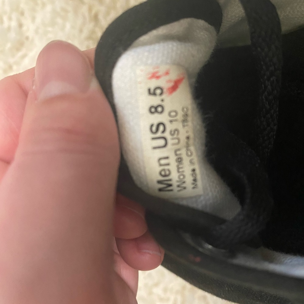 Vans - Picture 3 of 4